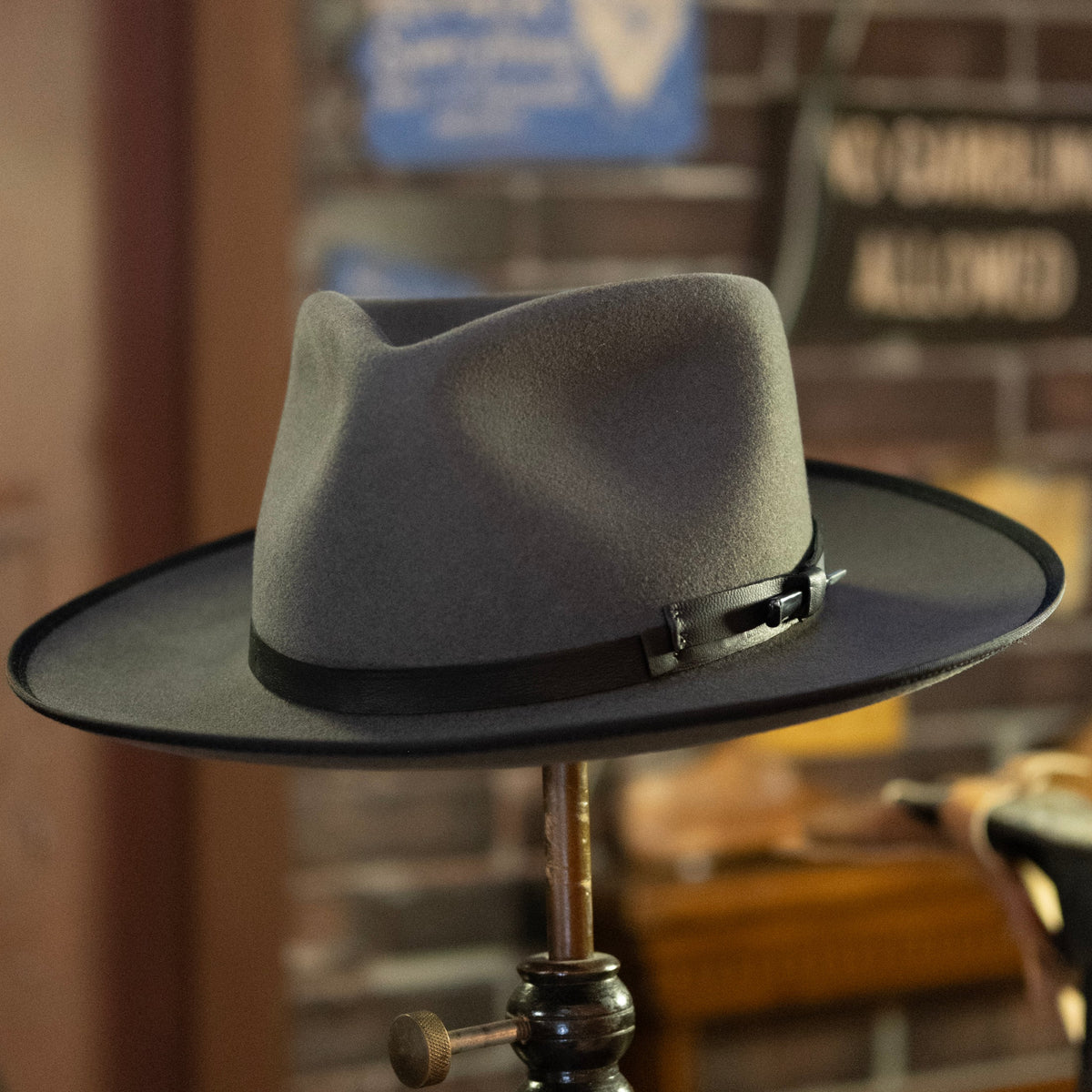 Bailey Western Quality | Brooklino
