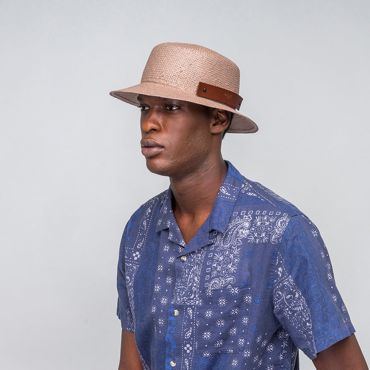 Bailey Western Classic | Bailey 1922 Rayne Raindura Bucket